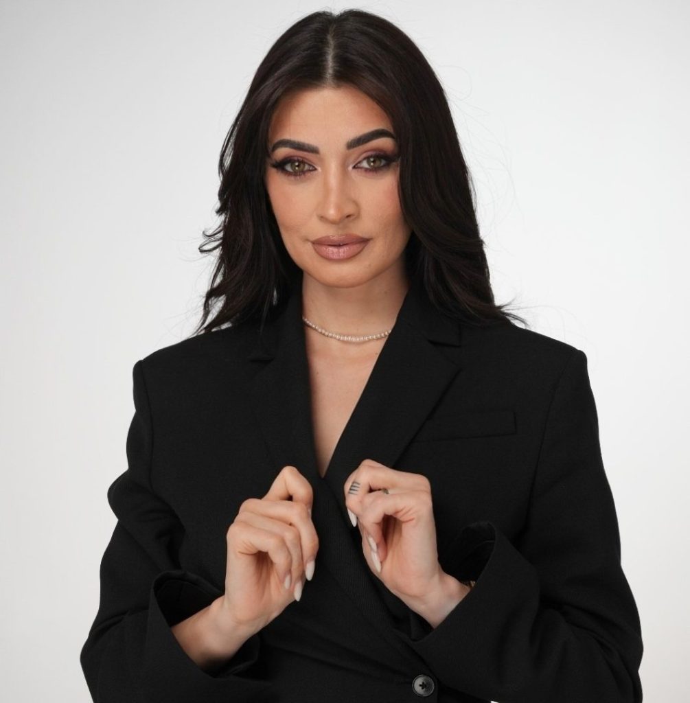 Dacă vrei un stil de viață rafinat, Manuela Halasag de la REMAX Klass îți recomandă un penthouse de top