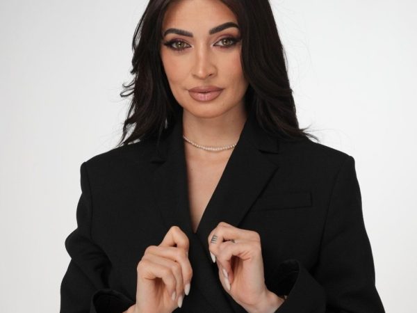 Dacă vrei un stil de viață rafinat, Manuela Halasag de la REMAX Klass îți recomandă un penthouse de top