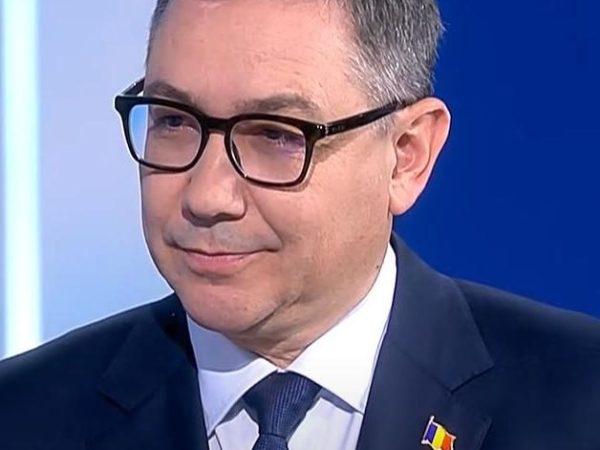 Victor Ponta, candidat la Președinția României: Programe de internship pentru studenți, alături de Eugen Teodorovici